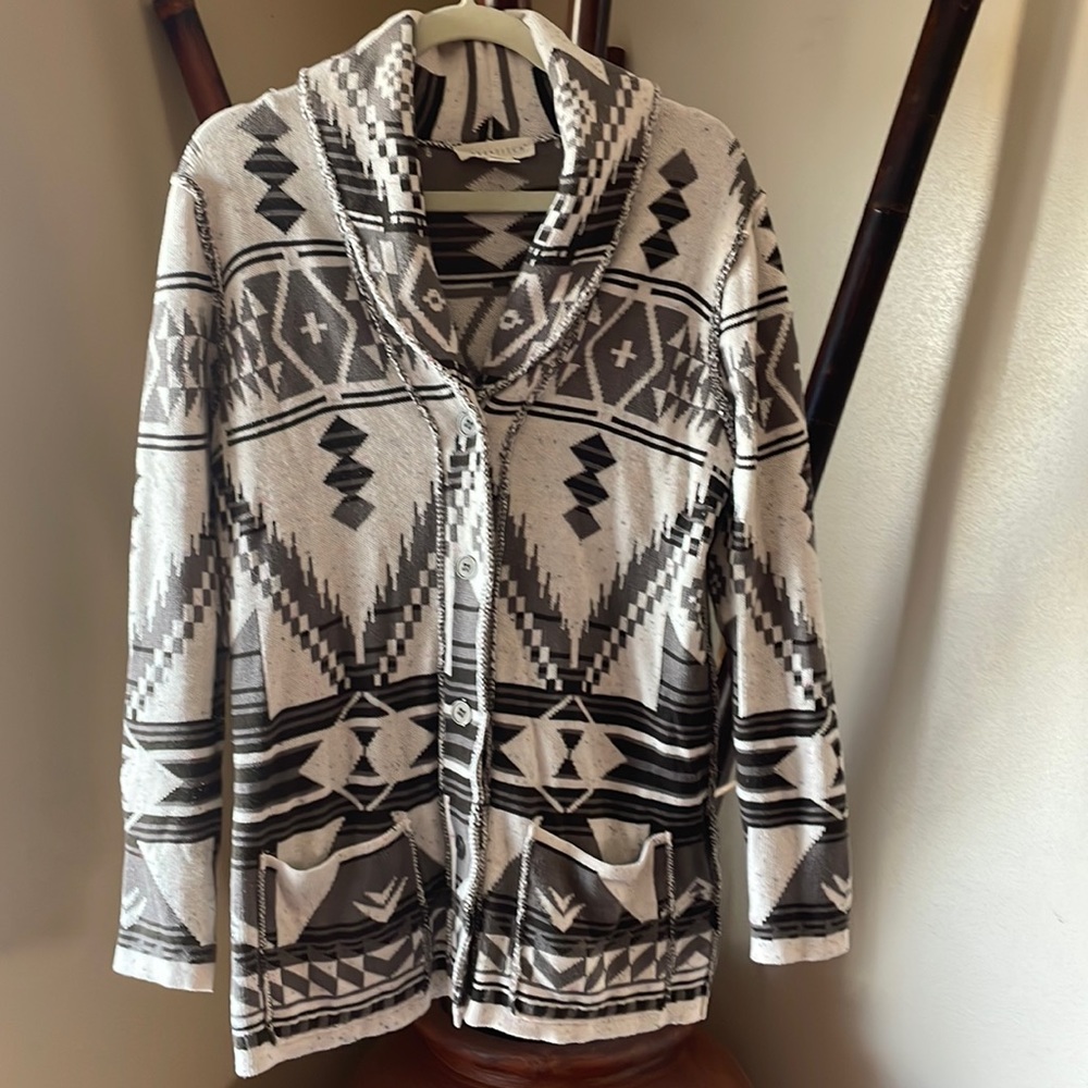 Lovestitch southwest sweater M